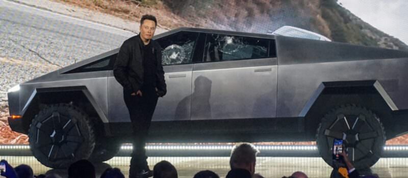 i-think-this-is-what’s-gone-on-behind-the-scenes-at-tesla-in-past-year