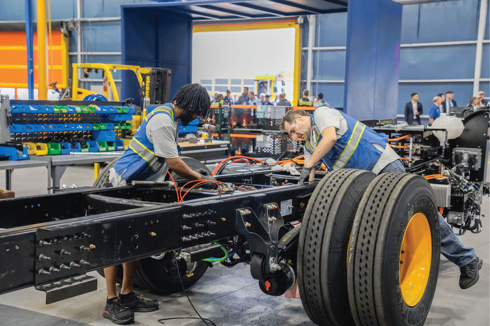 training-1-million-new-apprentices-for-cleantech-&-climate-jobs-by-2035