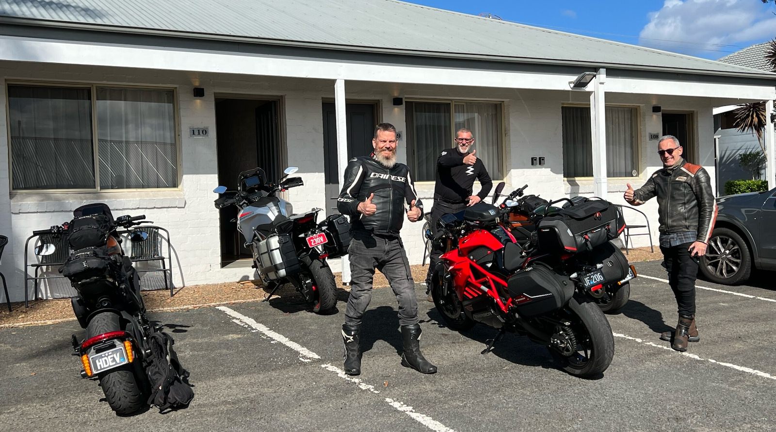 electric-motorcycle-touring-down-under