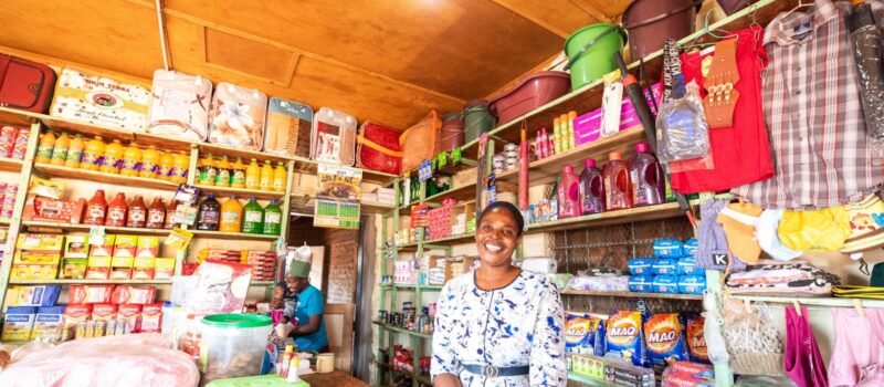 a-new-200-kw-solar-pv,-915-kwh-battery-minigrid-brings-electricity-to-hakwaka-village-in-zimbabwe-for-the-first-time!